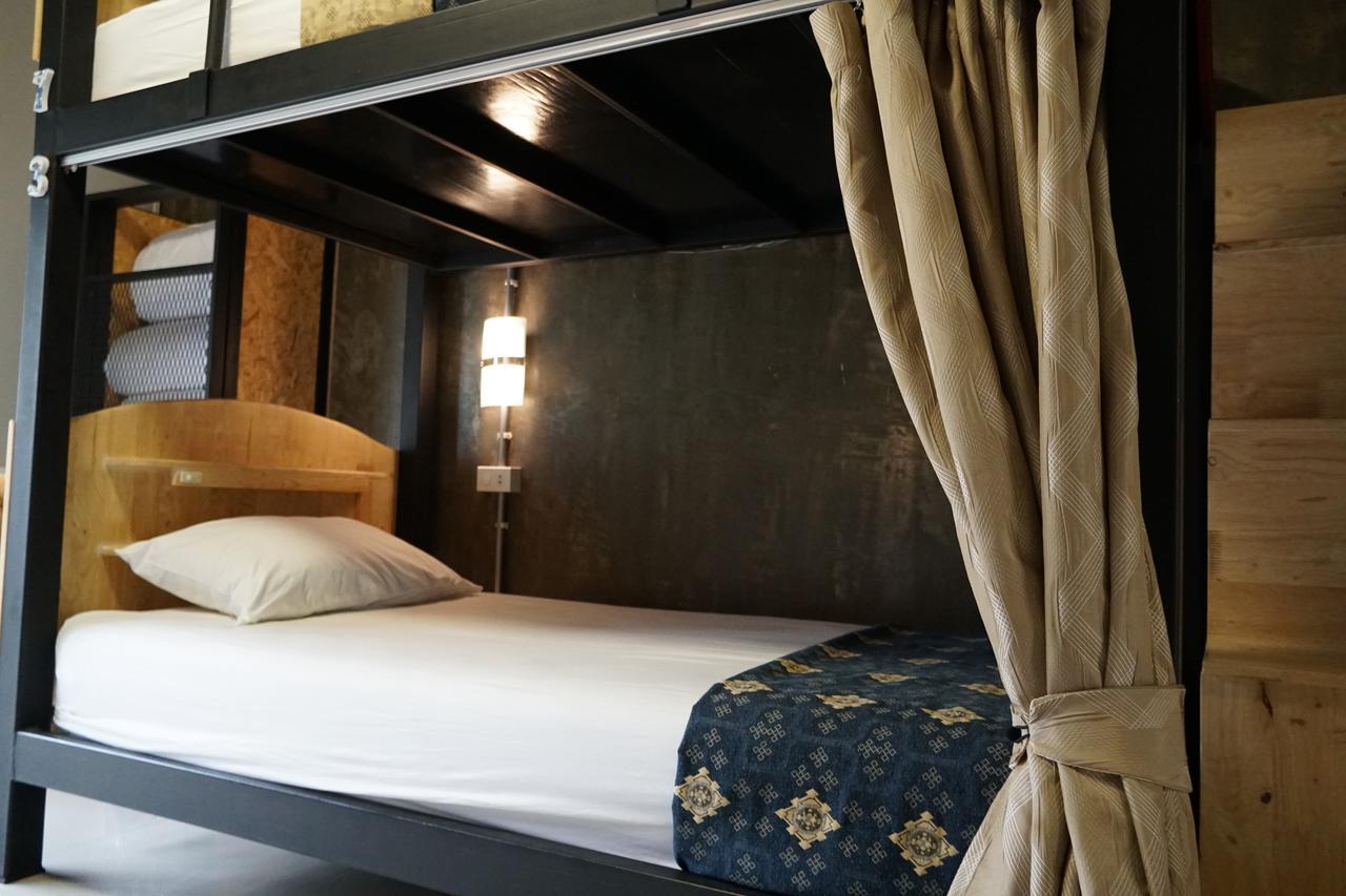 Hotel Club76 Bunk bed. Chiang Mai Exterior foto